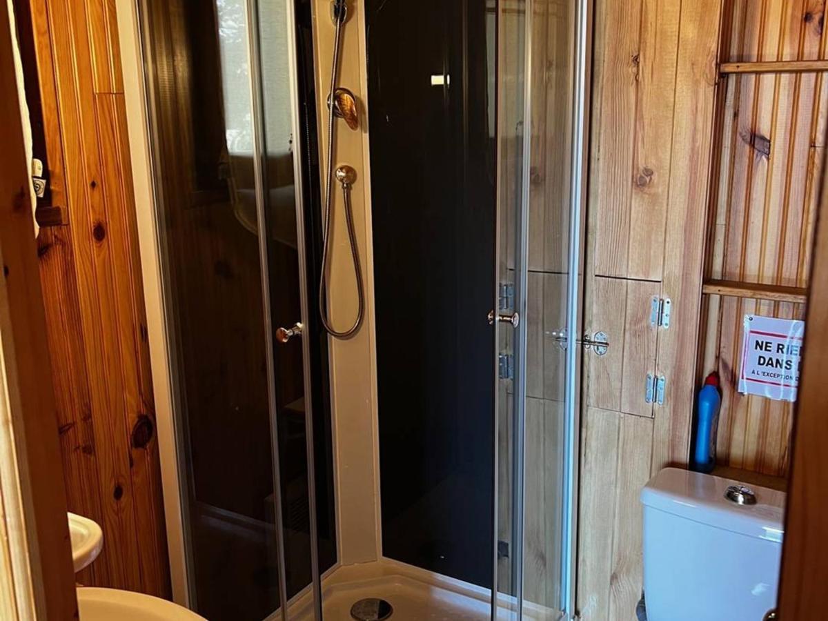 Bas De Chalet Cosy Avec Balcon Et 1 Chambre - Fr-1-593-26 Les Angles (Pyrenees-Orientales) Exterior foto